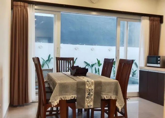 Three Bedrooms With Pool & Rice Field View Holiday home Munggu